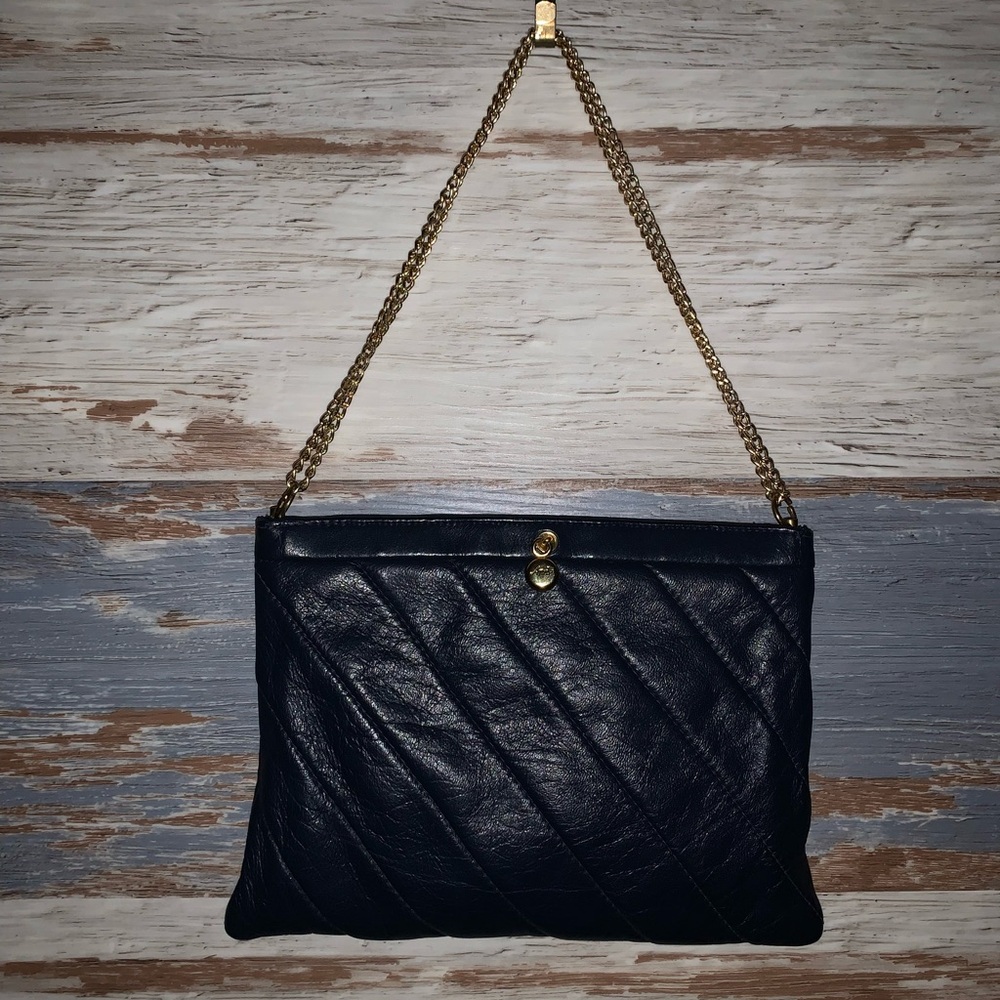 Ande’ vintage navy blue leather purse handbag/clutch bag chain strap